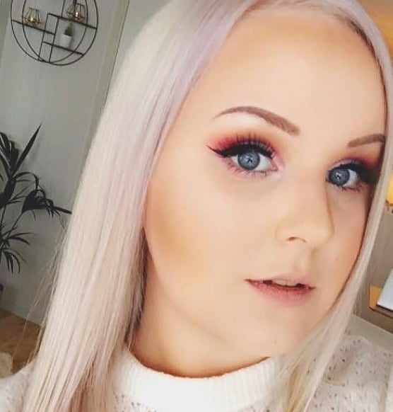 For en forandring!! Ny frisyre og kald isblond farge. @ Glam AS